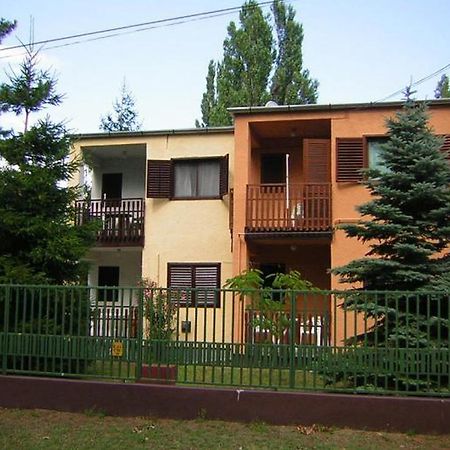 Siofok Aranypart 2 Apartment Екстериор снимка